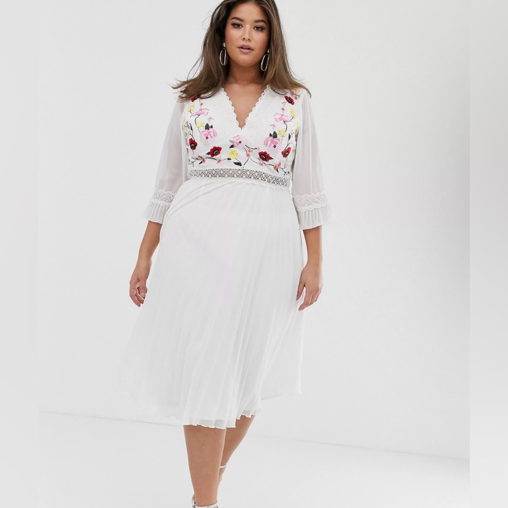 ASOS DESIGN Curve Lace Pleated Embroidered Midi Dress